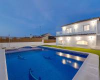 Venta - Villa - Torrevieja - Los Balcones