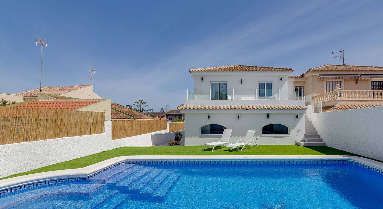 Verkauf - Villa - Torrevieja - Los Balcones