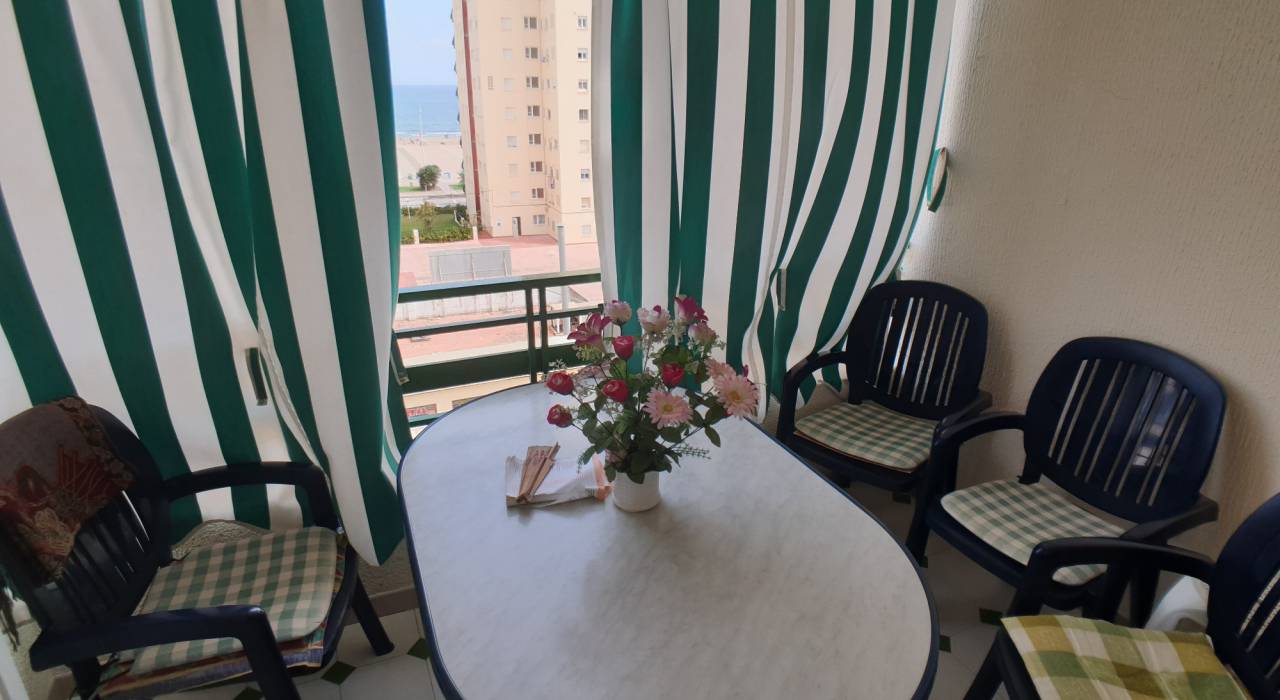 Wtórny - Apartament - Gandía - Grao y Playa