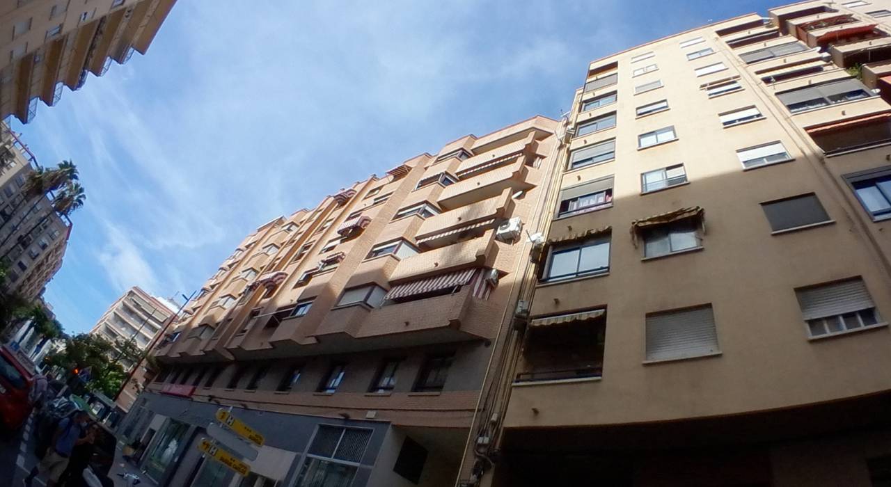 Wtórny - Apartament - Gandía