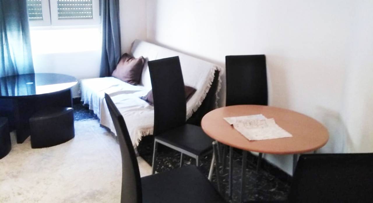 Wtórny - Apartament - Gandía