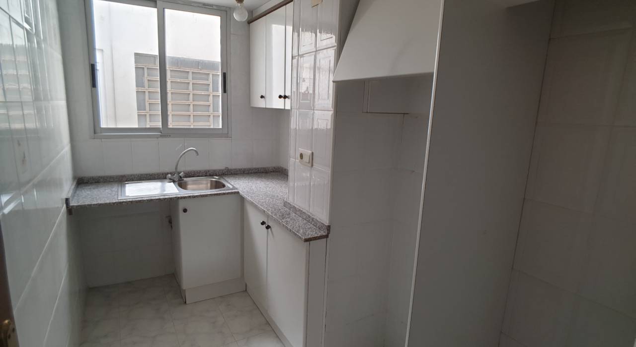 Wtórny - Apartament - Gandía