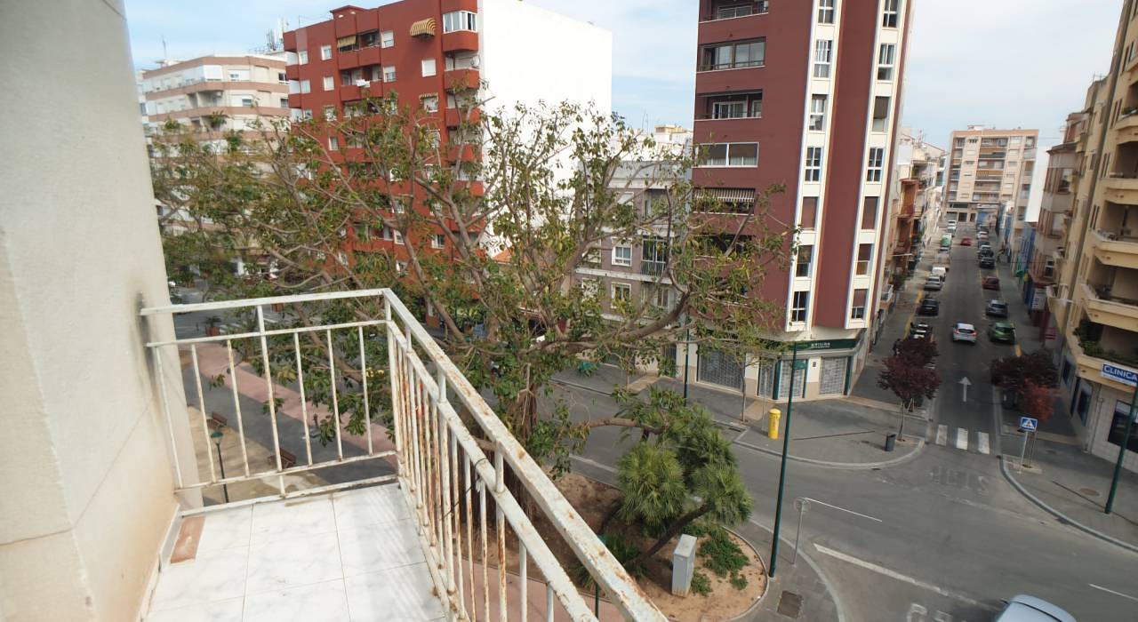 Wtórny - Apartament - Gandía