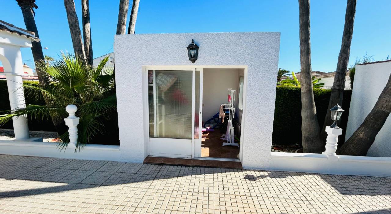 Wtórny - Chalet - Torrevieja - San Luis